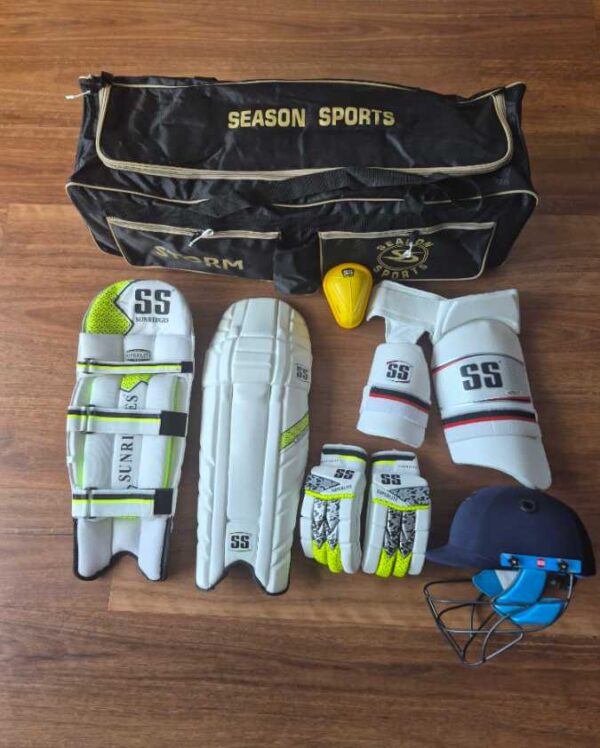 SS Superlite Cricket Kit